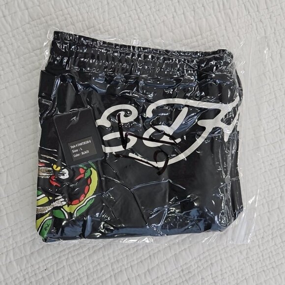 Ed Hardy Fleece Signed Graffiti Shorts Men's L Large Black Elastic NWT 7" Inseam - Picture 9 of 9